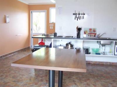 پارکلاندز متل