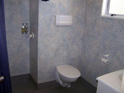 پارکلاندز متل