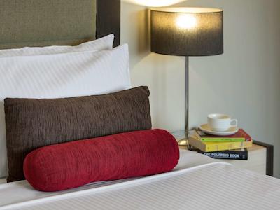 د اسوانستون هتل ملبورن گراند مرکور