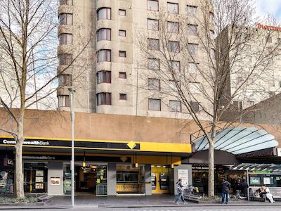 د اسوانستون هتل ملبورن گراند مرکور