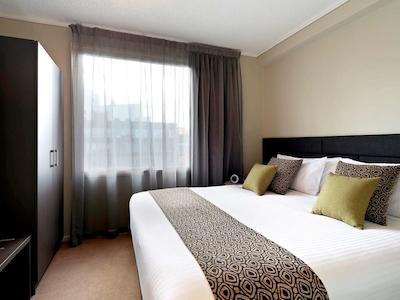 د اسوانستون هتل ملبورن گراند مرکور