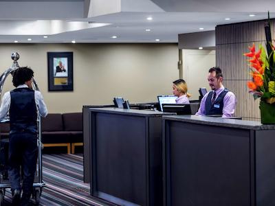 د اسوانستون هتل ملبورن گراند مرکور