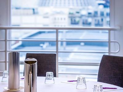 د اسوانستون هتل ملبورن گراند مرکور