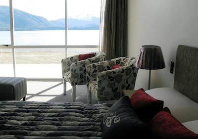 ت اناو لاکویو هلید پارک