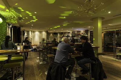 پلاتزهیرسه هتل اند بار