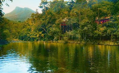 سیلکی اُاکز لج