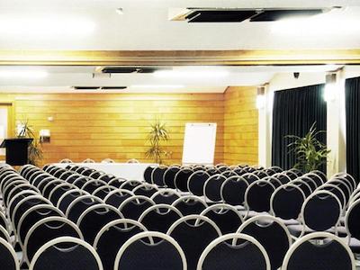 اوکلاند رس پارک هتل