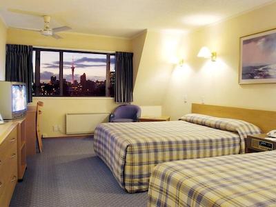 اوکلاند رس پارک هتل