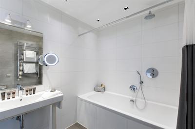 کانال بوتیک رومز اند اپارتمنتز