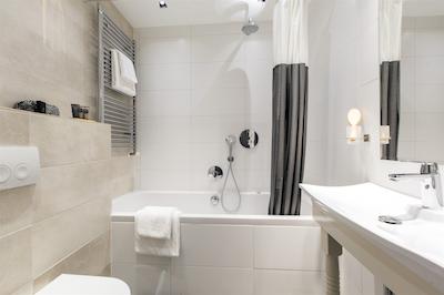 کانال بوتیک رومز اند اپارتمنتز