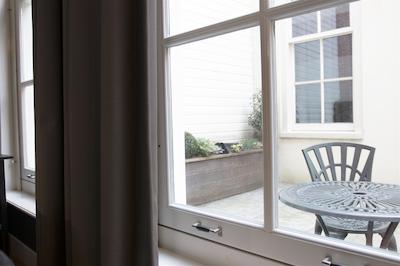 کانال بوتیک رومز اند اپارتمنتز