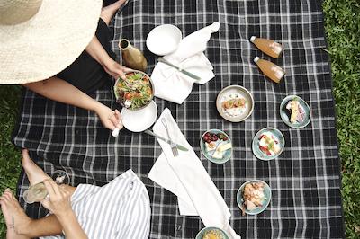 دینتری اکلج