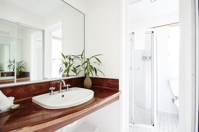 دینتری اکلج