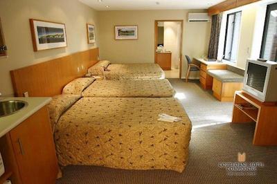 کپدرن کمدر چریسچورچ آیرپرت