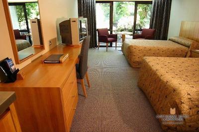 کپدرن کمدر چریسچورچ آیرپرت