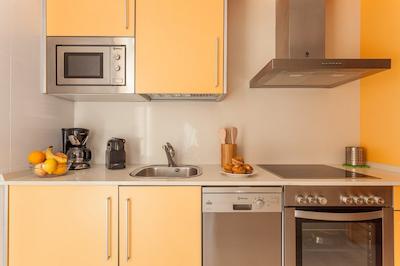 پیر اند واکانسز اسالو