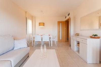 پیر اند واکانسز اسالو