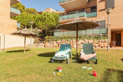 پیر اند واکانسز اسالو