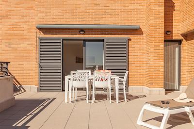 پیر اند واکانسز اسالو