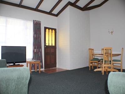 کلنیال اُن ت متل