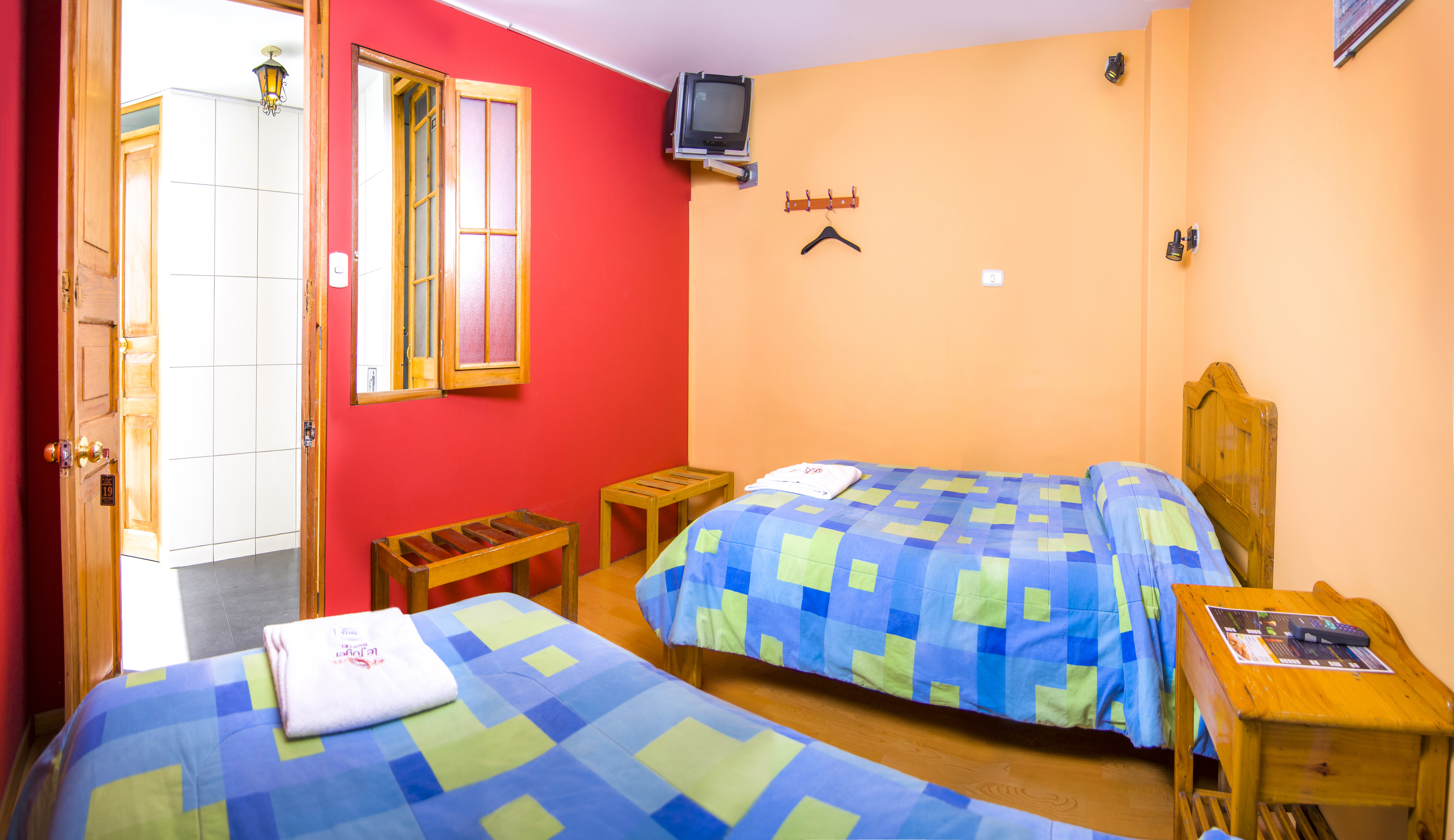 هستال ل فیر