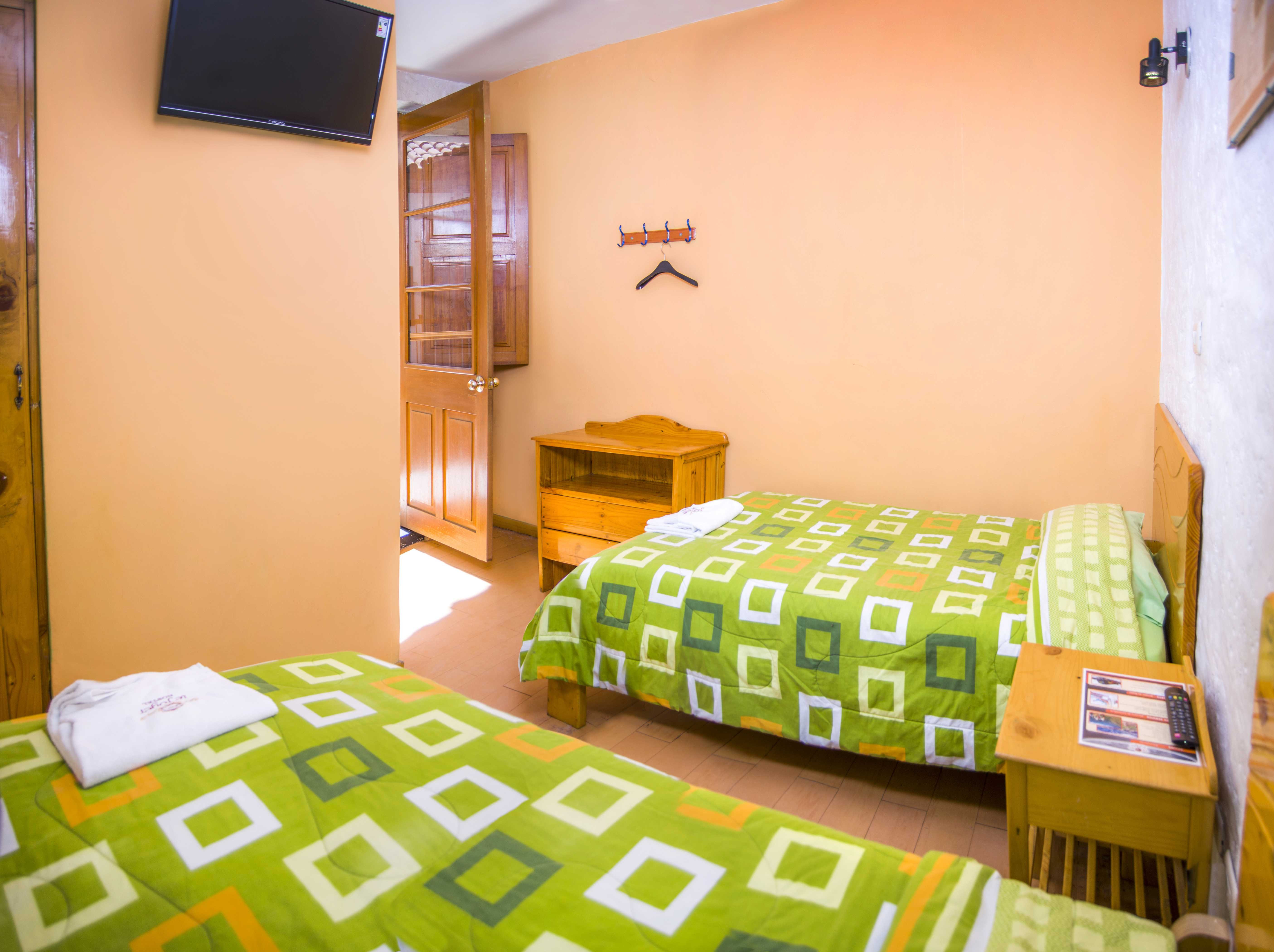 هستال ل فیر