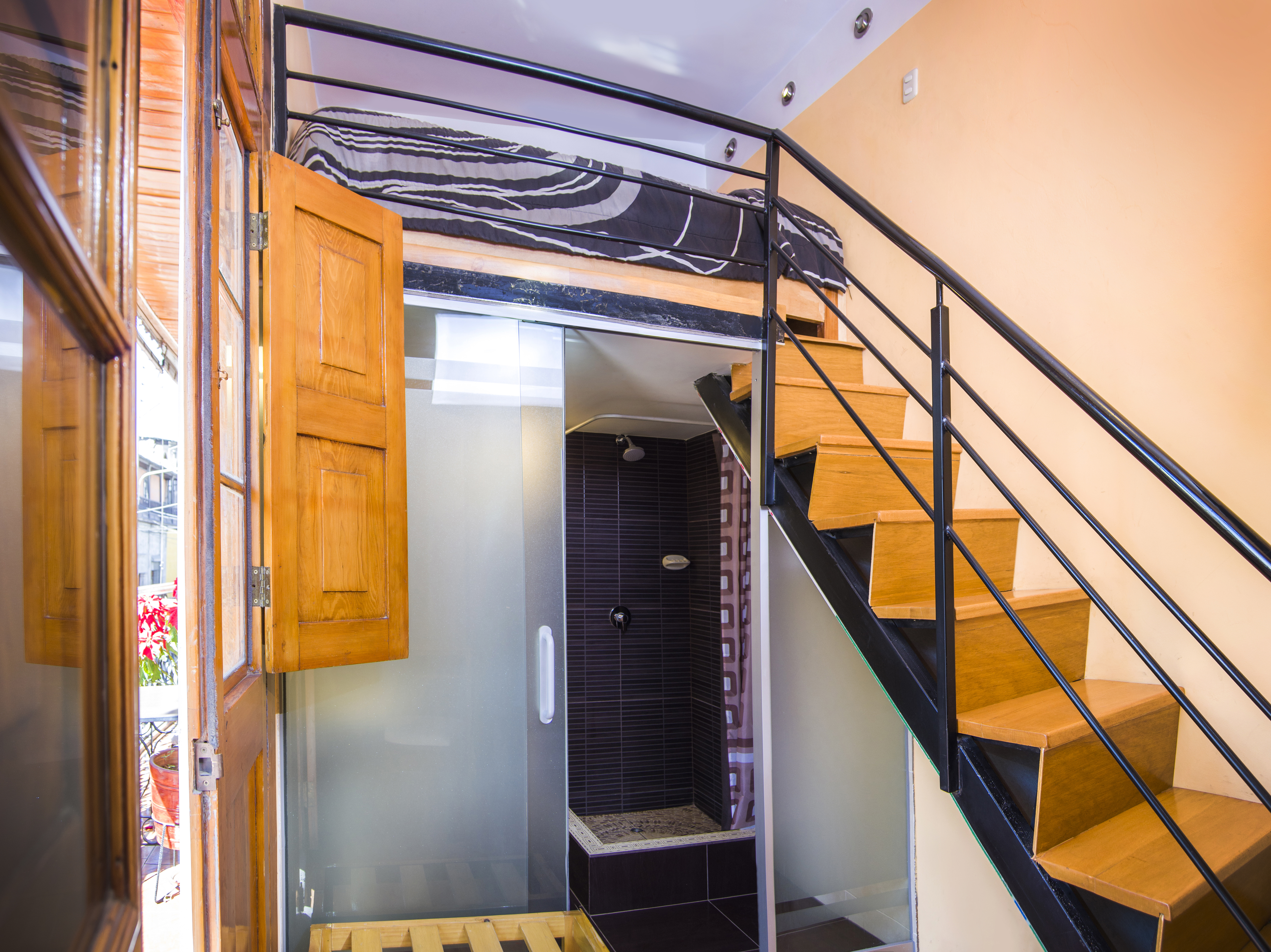 هستال ل فیر