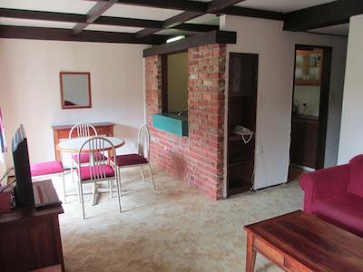 وودلاندز متلز اند اپارتمنتز