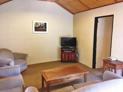 وودلاندز متلز اند اپارتمنتز