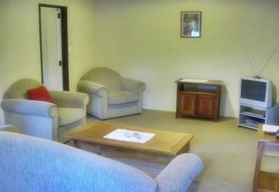 وودلاندز متلز اند اپارتمنتز