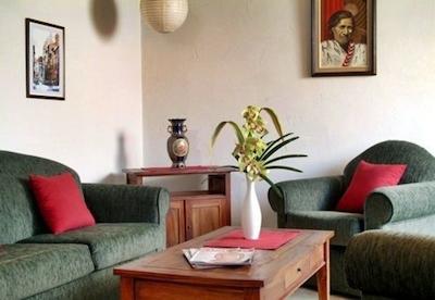 وودلاندز متلز اند اپارتمنتز