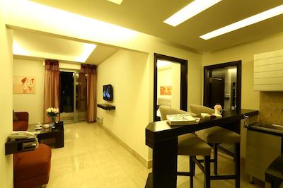 پارک لان فورنیشد سویتز