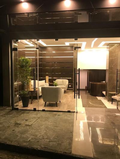 پارک لان فورنیشد سویتز