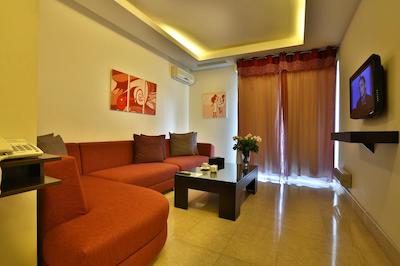 پارک لان فورنیشد سویتز