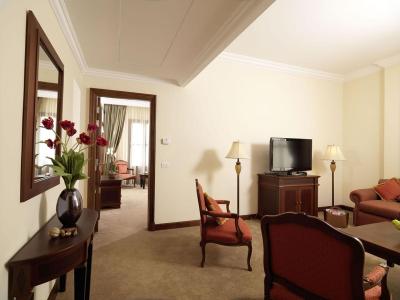 ل پاتیو بوتیک هتل