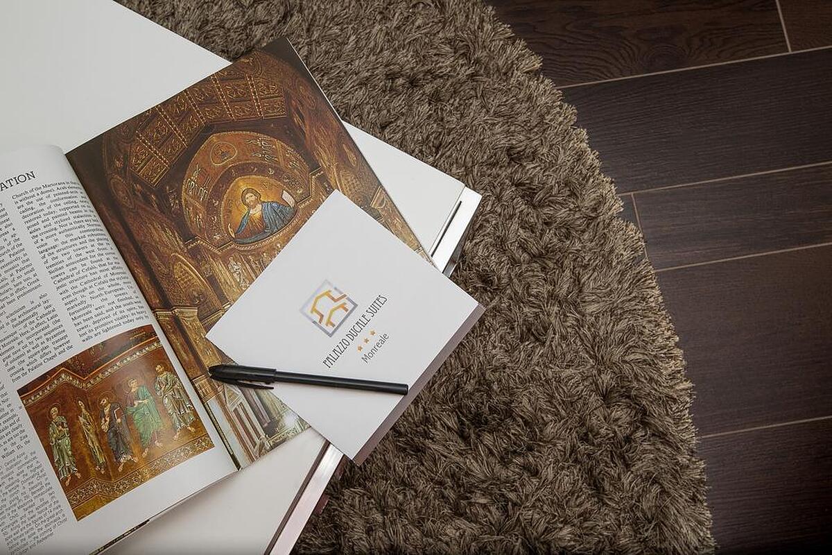 پالازو دوکال سویتز