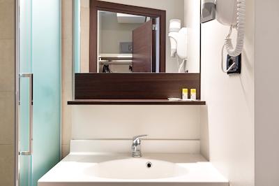 ب اند ب ترینو