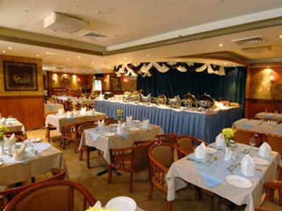 سان اند سندز هتل کلاک تاور