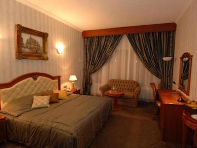 سان اند سندز هتل کلاک تاور