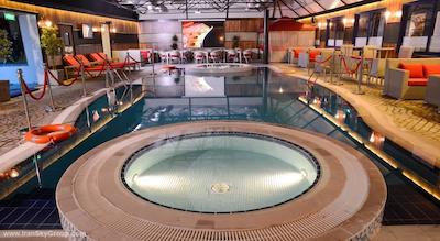 سان اند سندز هتل کلاک تاور