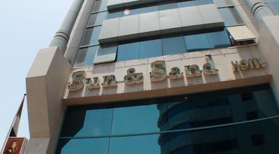 سان اند سندز هتل کلاک تاور