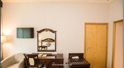 سان اند سندز هتل کلاک تاور