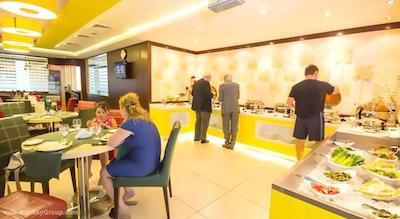 سان اند سندز هتل کلاک تاور