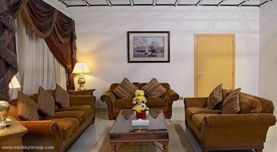 سان اند سندز هتل کلاک تاور