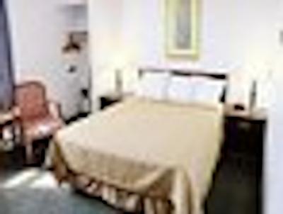 تراولج کالگاری اینترنیشنال آیرپرت