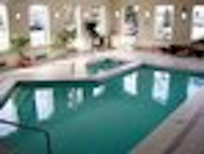 تراولج کالگاری اینترنیشنال آیرپرت