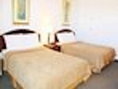 تراولج کالگاری اینترنیشنال آیرپرت