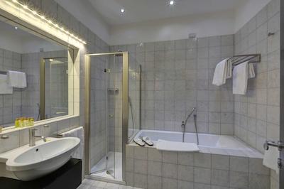 دو پارک کنتمپراری سویتز