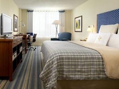 فور پوینتز بای شراتون فیلادلفیا آیرپرت