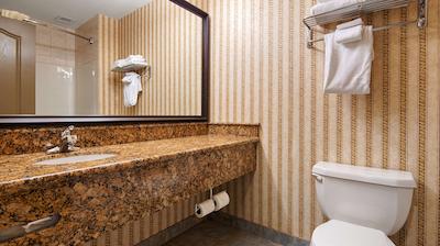 بست وسترن پلاس فرنی مونتین لج